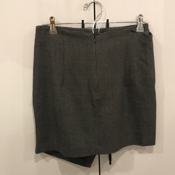 Aritzia Babaton Jethro Plaid Skirt - Picture 5 of 5